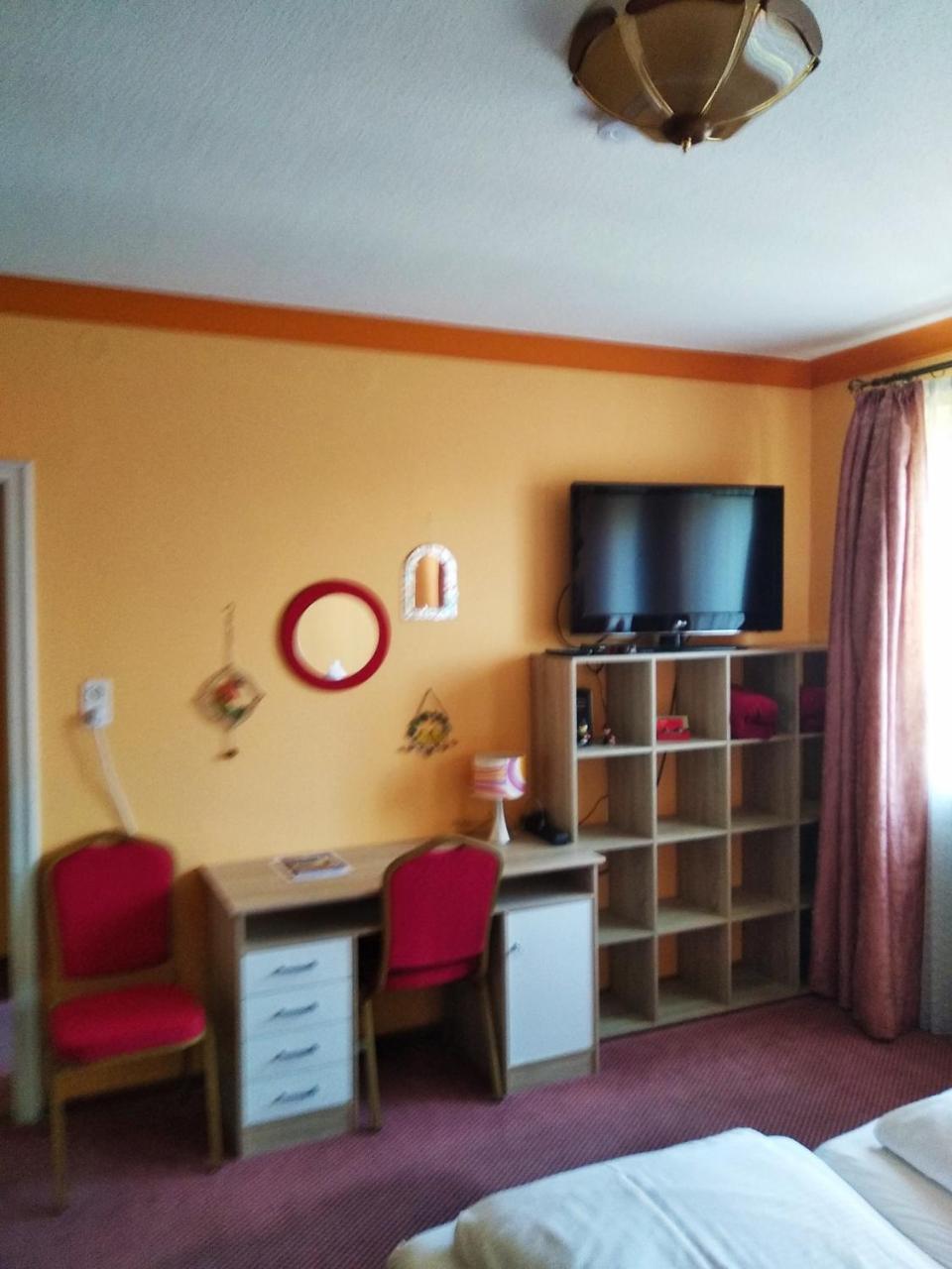 Pension Haus Gertrud Donauworth Bagian luar foto